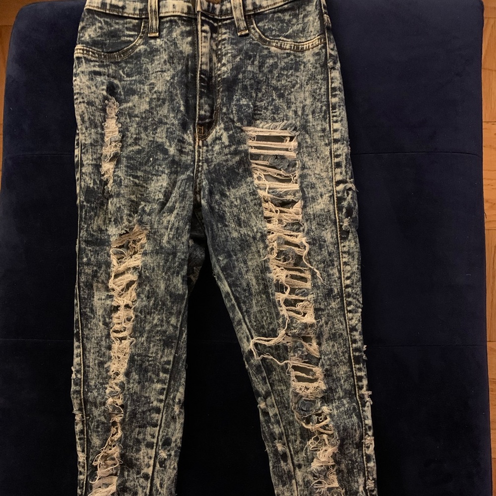 Fashion Nova Ripped High-Waisted Jeans - Picture 3 of 4